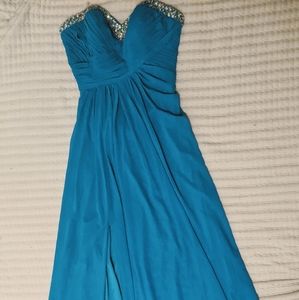 S. 1/2 Floor Length Teal Dress w Slit & Embroidery